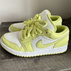 Women’s Air Jordan 1 Low - Limelight 8.5